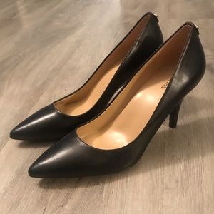 Michael Kors Black Pump